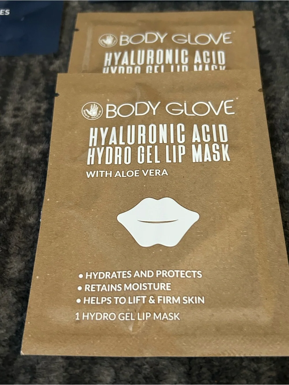 Body Glove Hyaluronic Acid Moisture Sheet & Hydro Gel Masks - Blue/Tan& Lip Mask